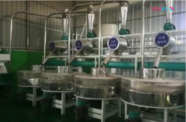 日產(chǎn)十噸石磨流水線(xiàn)設(shè)備