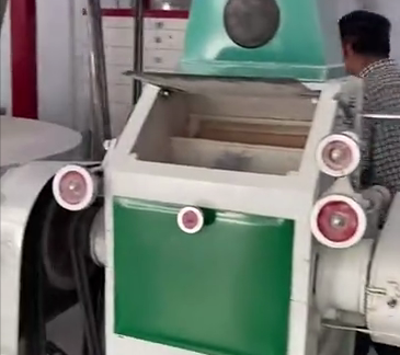 小型石磨機(jī)組流水線(xiàn)